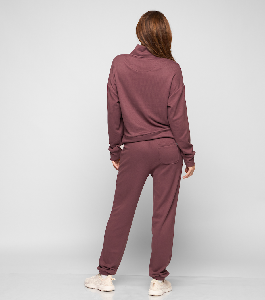 SKYLINE HALF ZIP