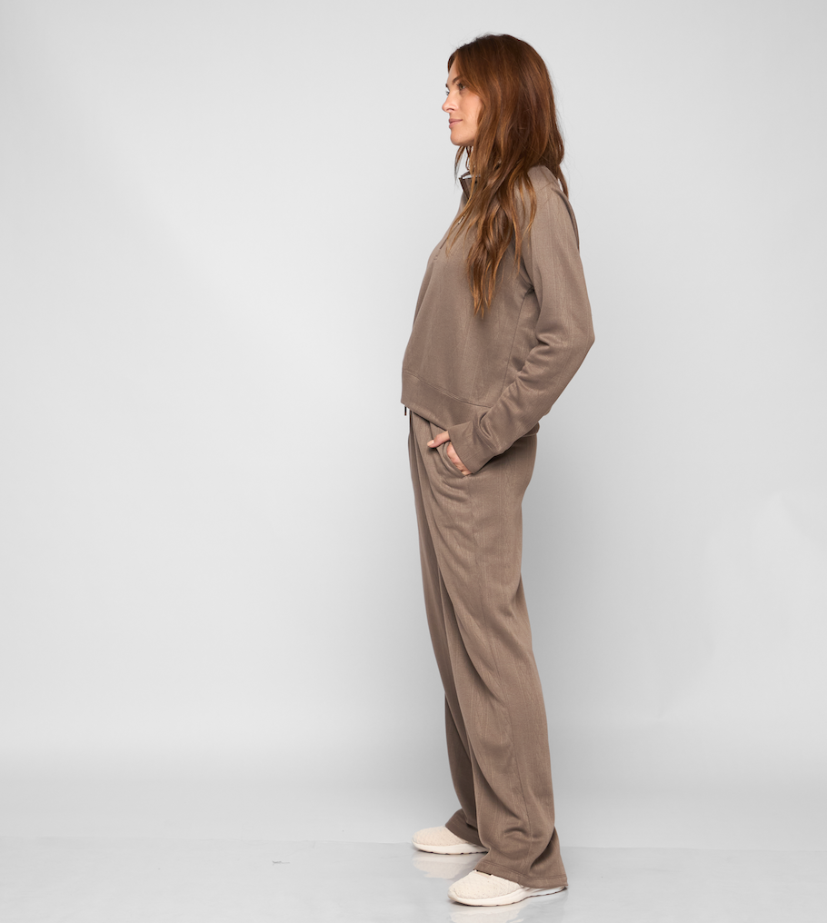 PRISM HALF ZIP MOCK